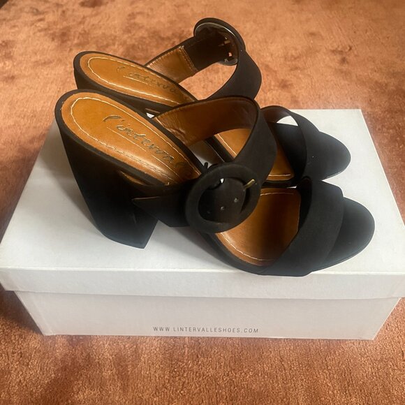 INTERVALLE Black Nubuck Sandal Size 37 - Picture 1 of 7